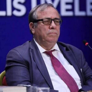 eski saglik bakani halil sivgin hayatini kaybetti 2GrSIbSm