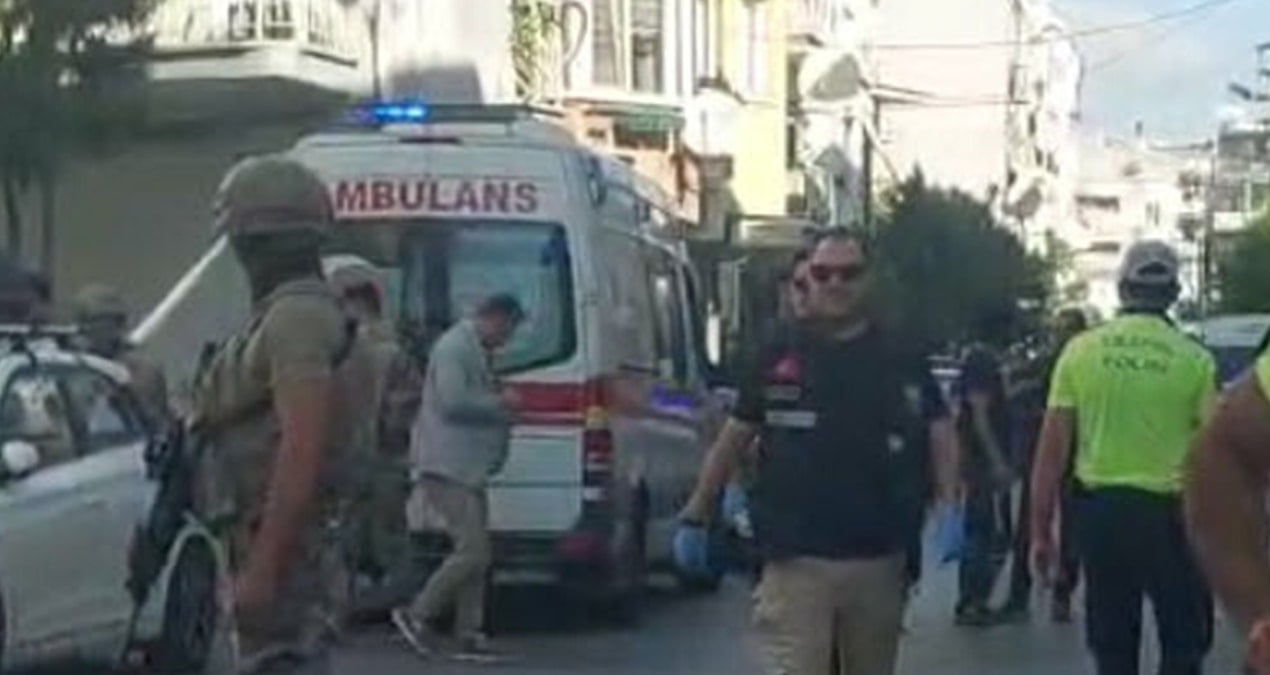 bakan yerlikaya izmirdeki sehitlerin kimligini acikladi V2RwxJDy