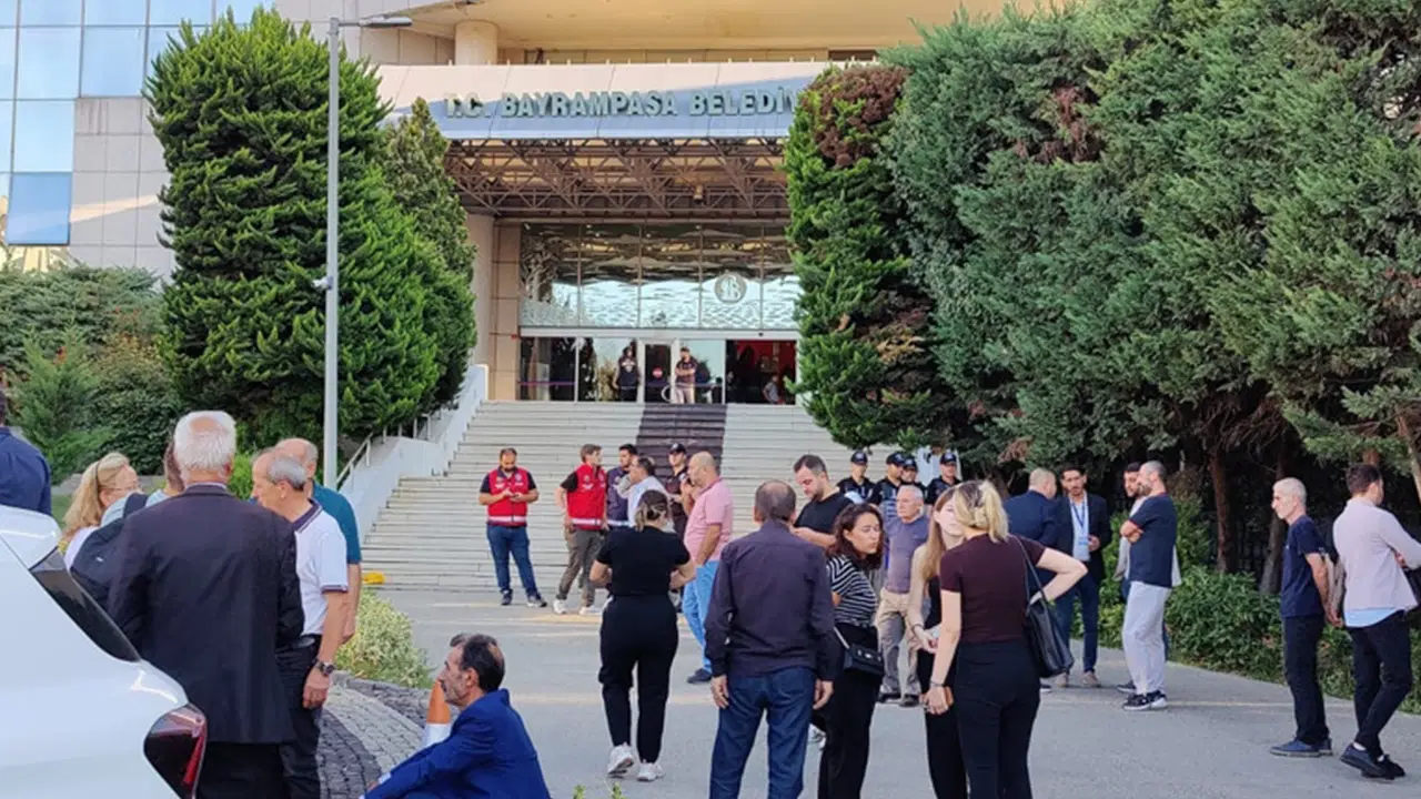 chpden bayrampasa belediyesi operasyonuna pes pese tepki acikca darbe girisimi sandiksiz turkiye hayali HT1wwVcU