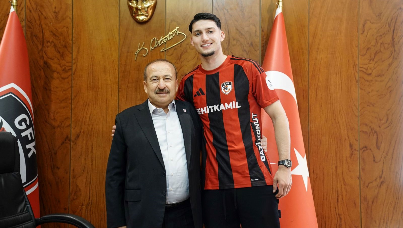 gaziantep fk bundesligadan transfer yapti yusuf kabadayi imzayi atti jjPCQcZn