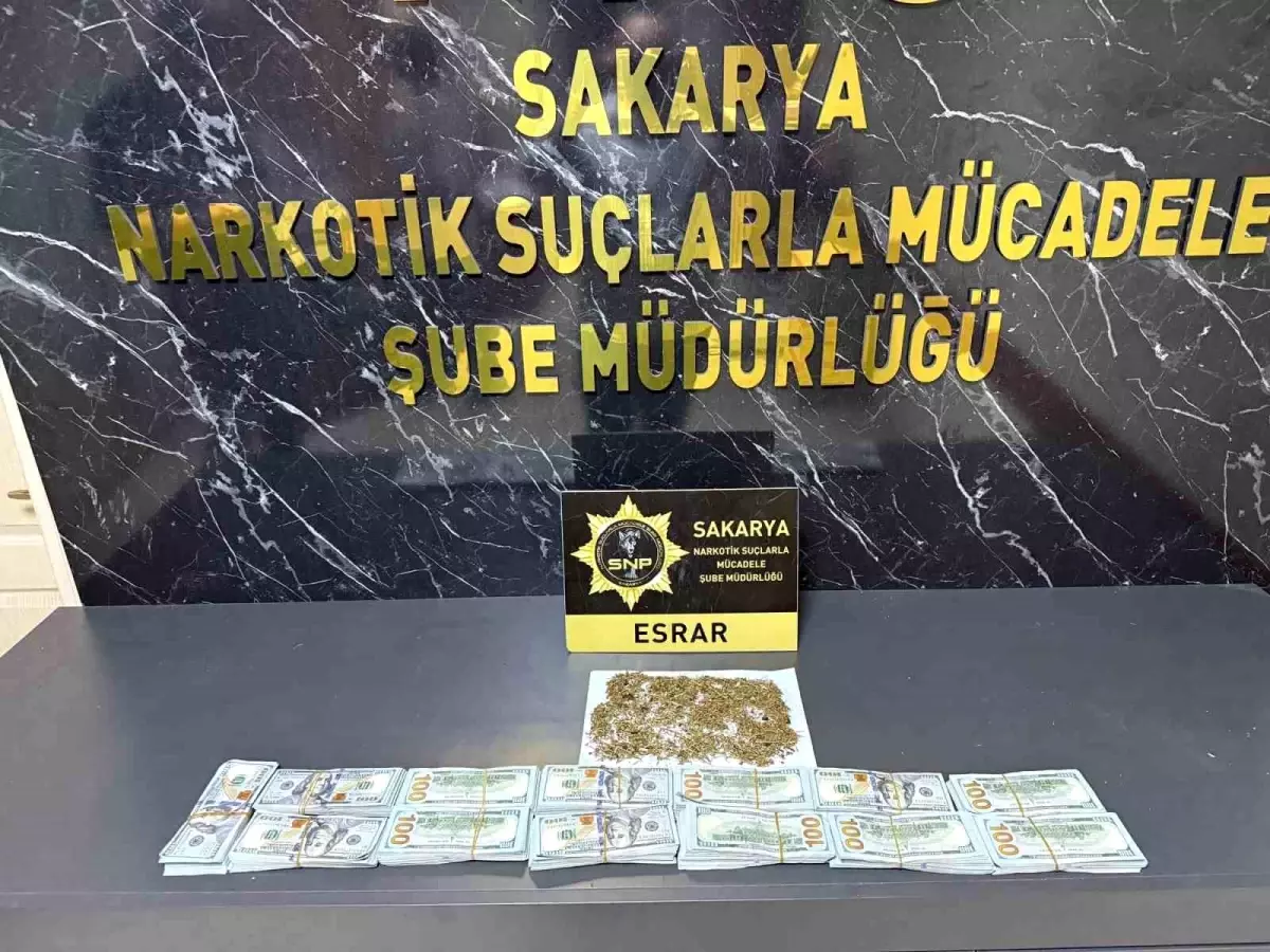 fatihteki kuyumcu soygununda 130 bin dolar sakaryada bulundu SGaTvqkz.jpg