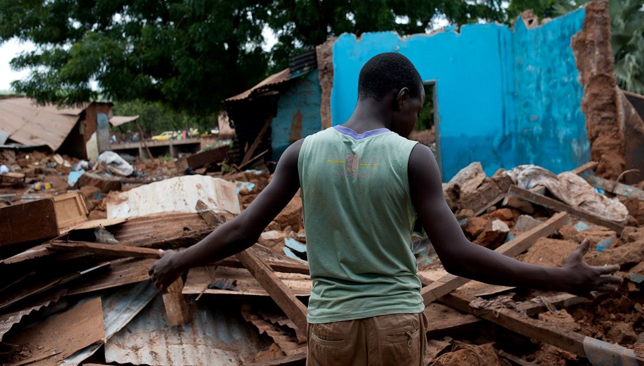 malide sel felaketi olu sayisi artiyor QbNnQ2D5.jpg