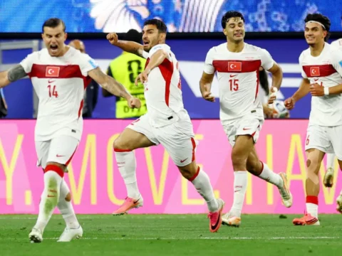 A milli futbol takimi dunya siralamasinda geriye dustu aEnKmmrU