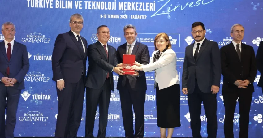 Konya bilim merkezine dijital yayginlastirma odulu QaP7ZOJe